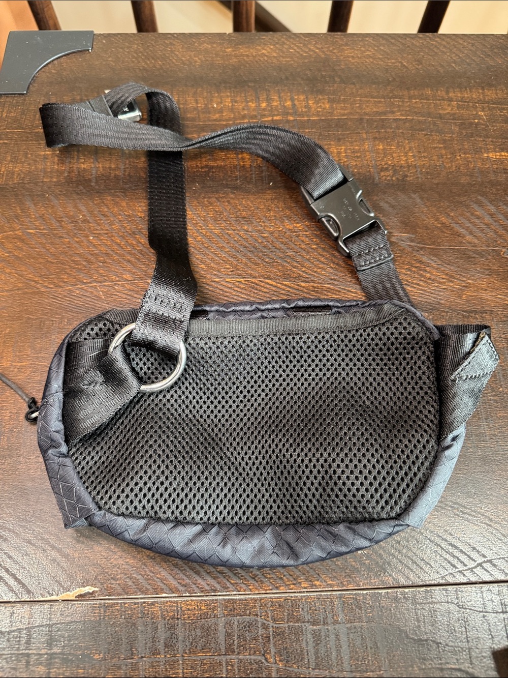 Athleta Black Quilted Women’s Waist/Crossbody Belt Bag - Picture 3 of 4
